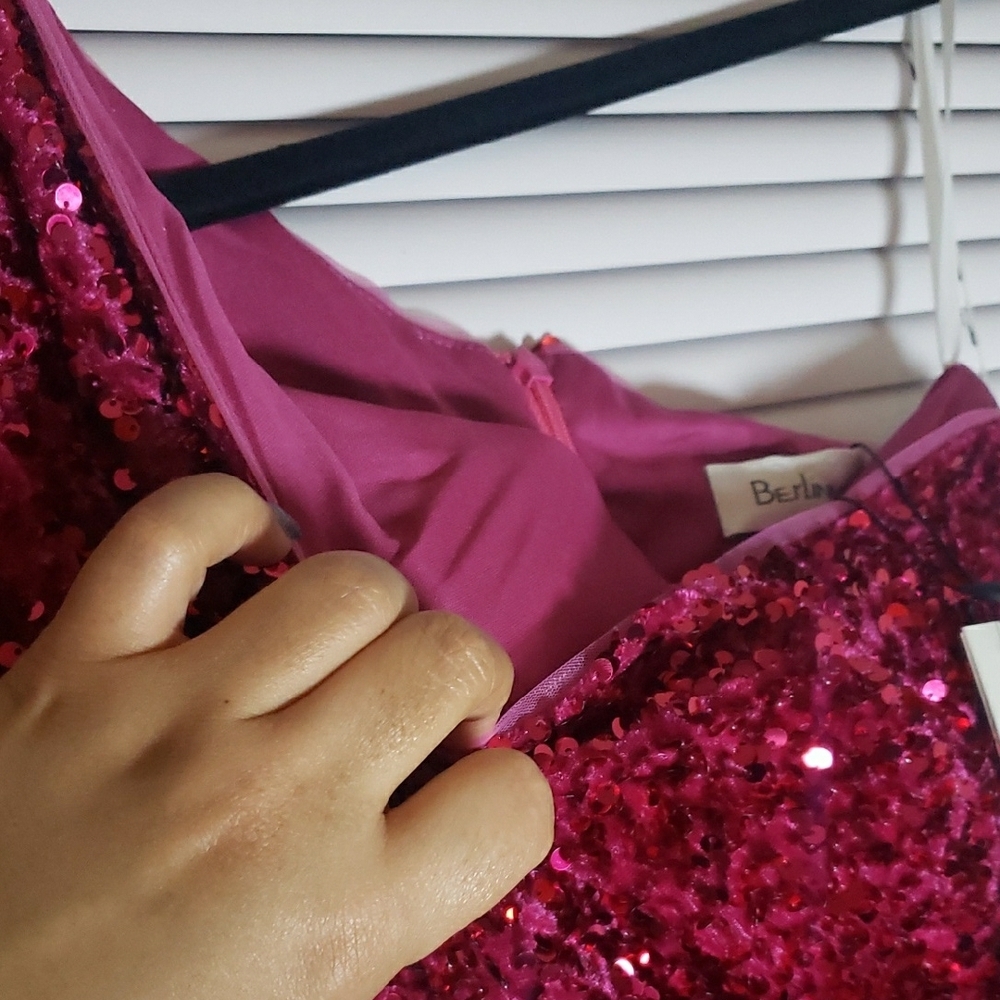 BERLINNOVA ONE-SHOULDER SPARKLE MINI- XS - Picture 7 of 17
